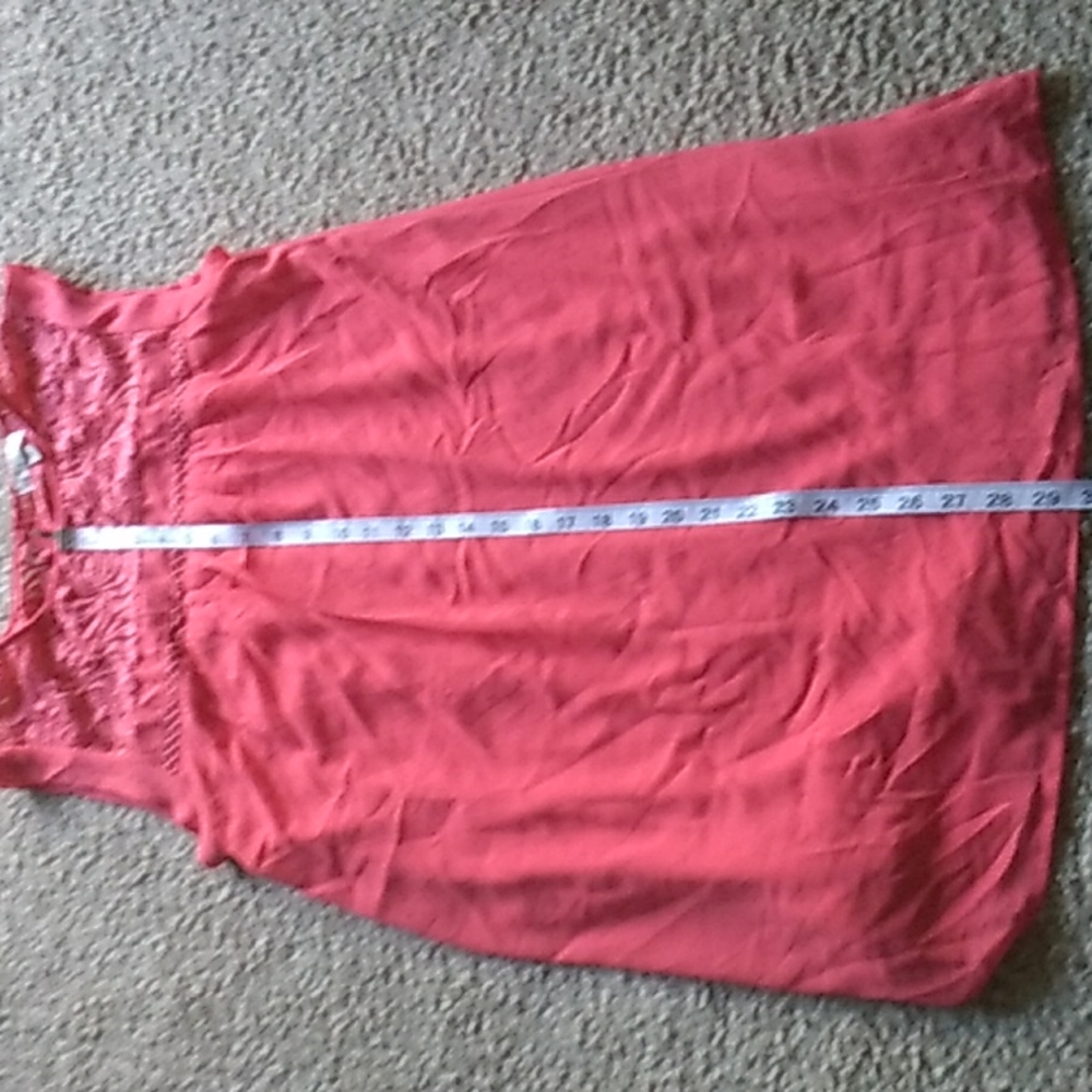 4/$20 women's top - Picture 7 of 8